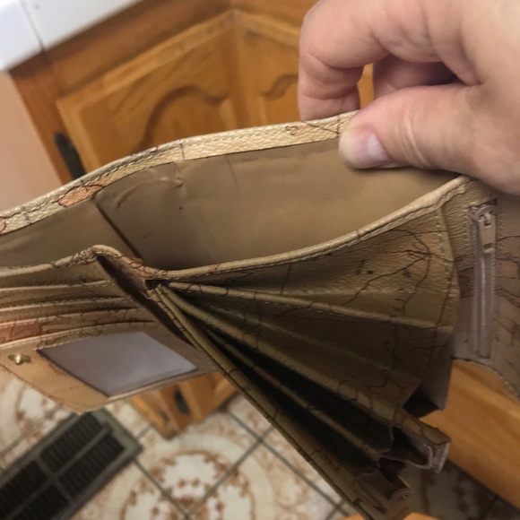 Wallet - Picture 4 of 5